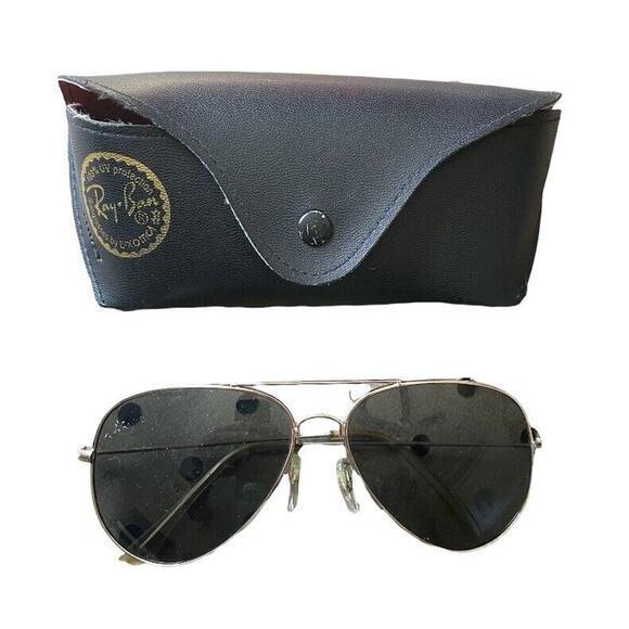 Vintage Ray-Ban Sunglasses Adult Black B&L Aviator Gold Frame Polarized  Italy